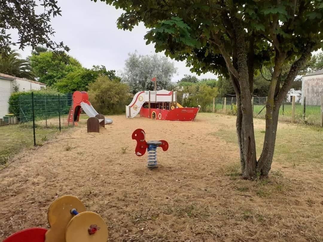 Campingplatz Parc Residentiel A La Cotiniere, Piscine, Proche Plage, Nature & Calme